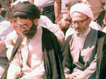 لزوم بازگشت به الگوی سیاست ورزی مردی که رفت / ماجرای کنار کشیدن آیت الله مهدوی کنی(ره) به نفع آیت الله خامنه ای