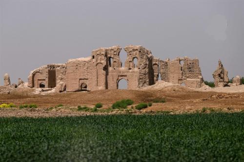 کاخ‌های سلطنتی افغانستان که به ویرانه تبدیل شده
