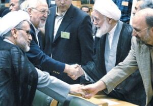 گروهک نهضت آزادی نظام را تهدید به جنگ مسلحانه کرد