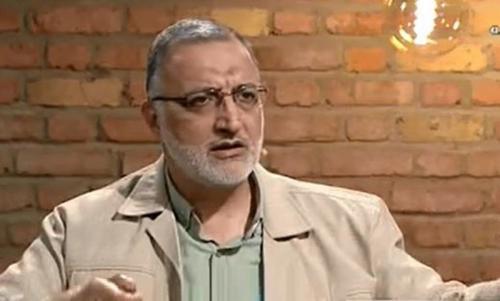 با اژدهای هفت سر فساد می‌جنگیم