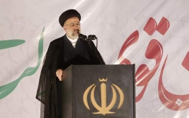 رئیسی: هزینه تبلیغاتم را صرف کمک به نیازمندان کنید