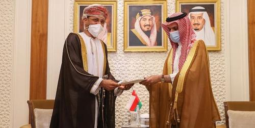  پیام مکتوب سلطان عمان به ملک‌سلمان