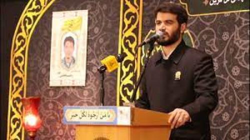  مداحی میثم مطیعی بر بالین شهید مدافع حرم فاطمیون+ فیلم