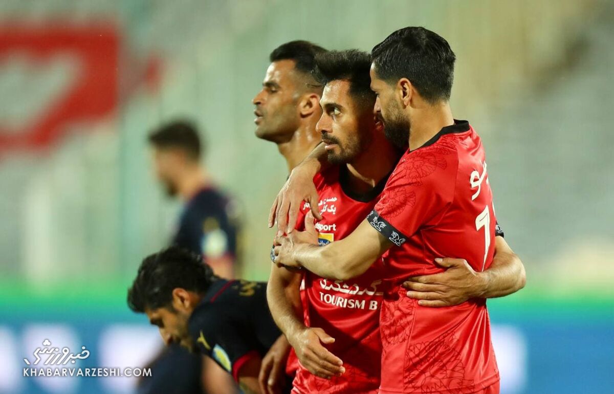 بمب خبری پرسپولیس برای هوادران منفجرشد/چراغ سبز دو ستاره پرسپولیس برای تمدید قرارداد