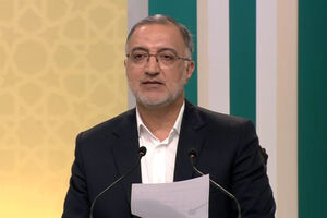 رئیسی را عزیز و اصلح می‌دانم
