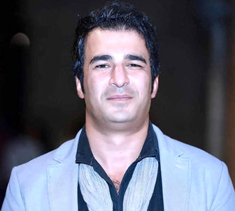 تیپ  جنجالی بازیگر سینما 
