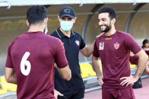 بلاتکلیقی مصدومان پرسپولیس 