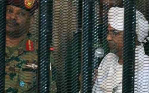 سودان «عمر البشیر» را به دادگاه لاهه تحویل می‌ دهد