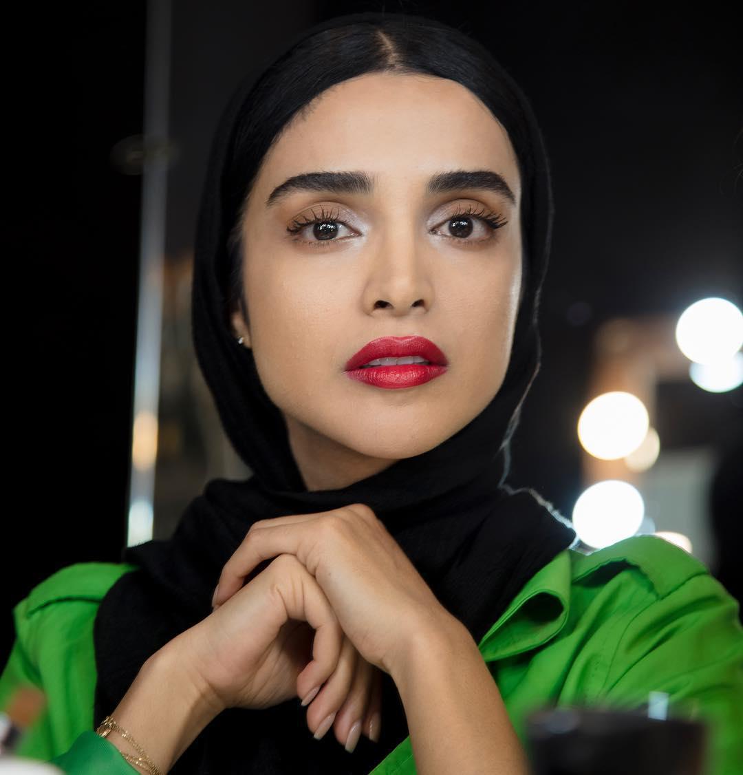 ژست و استایل فوق العاده زیبای ستاره سینما 