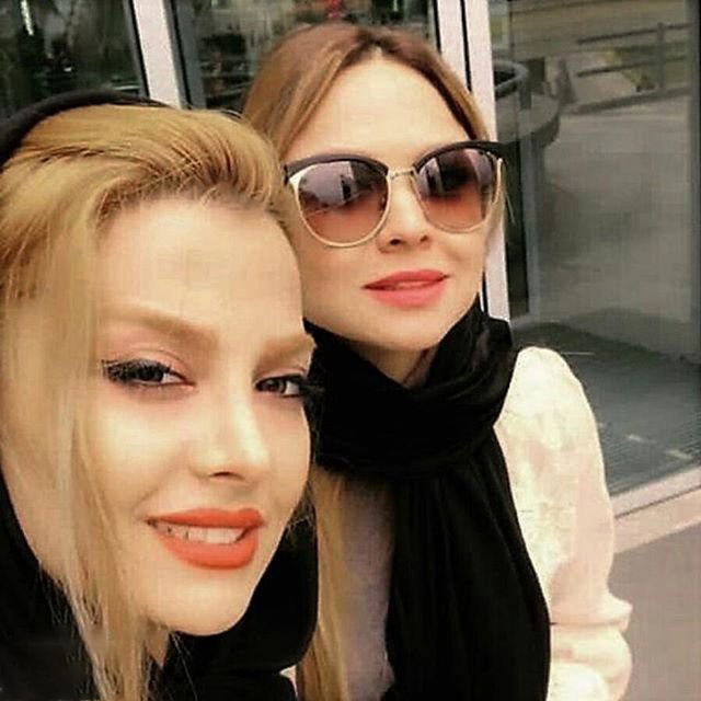 سلفی جالب ستاره جوان سینمادر خودرو