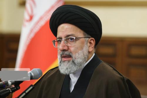  کسب‌اجازه‌رئیسی‌از‌رهبر‌انقلاب‌برای‌تمرکز‌بر‌تشکیل‌دولت