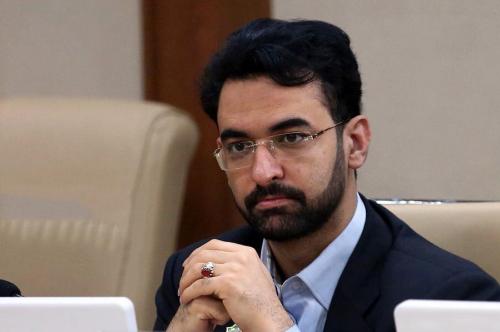  عذرخواهی وزیر ارتباطات پس از قطع اینترنت تلفن همراه