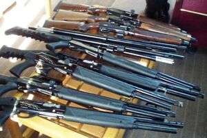 انهدام باند قاچاق سلاح جنگی در غرب کشور انهدام باند قاچاق سلاح جنگی در غرب کشور