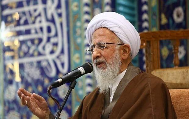 خاطره آیت الله جوادی‌ آملی درباره حبس کردن حیوانات