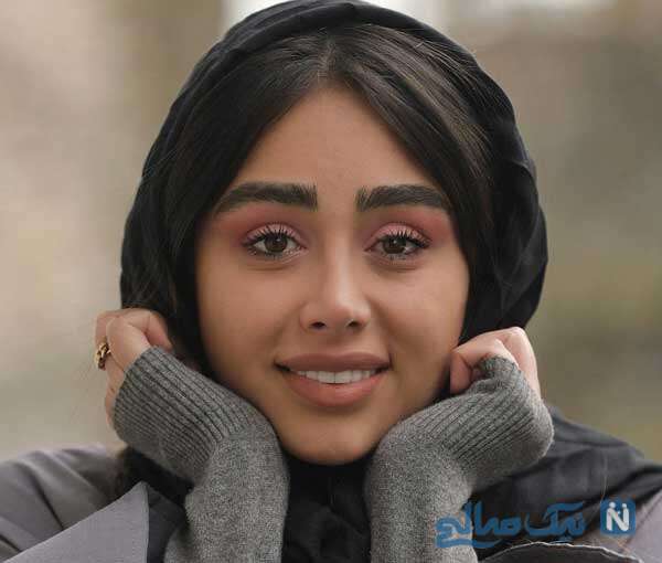 ژست جالب ستاره زن سینما پشت موتور