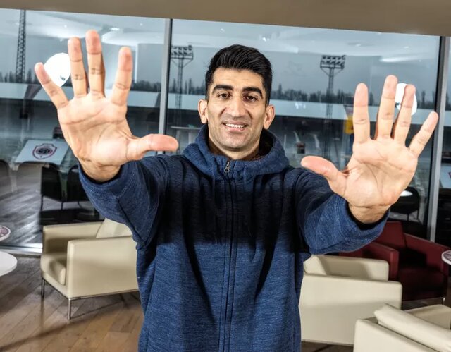  بیرانوند پرسپولیس را محکوم کرد