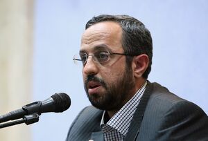 انتقاد مشاور قالیباف از مسیح مهاجری