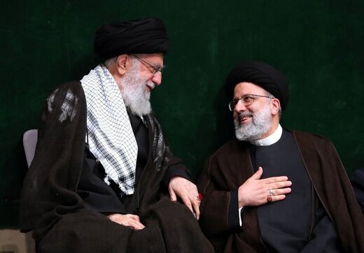  لحظه تنفیذ حکم سیزدهمین ریاست جمهوری اسلامی ایران