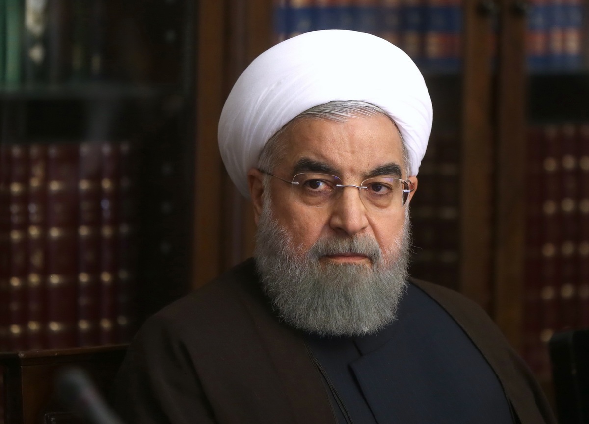  حمله تند روزنامه اصولگرا به حسن روحانی/ ناکارآمدی‌ها را به ساختار سیاسی نظام حواله دادید