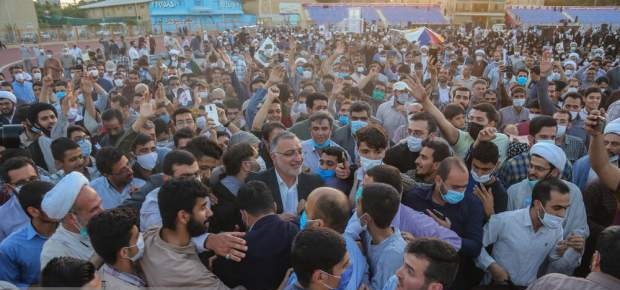 چرا دکتر زاکانی از شهر «قم» رفتنی نیست؟!