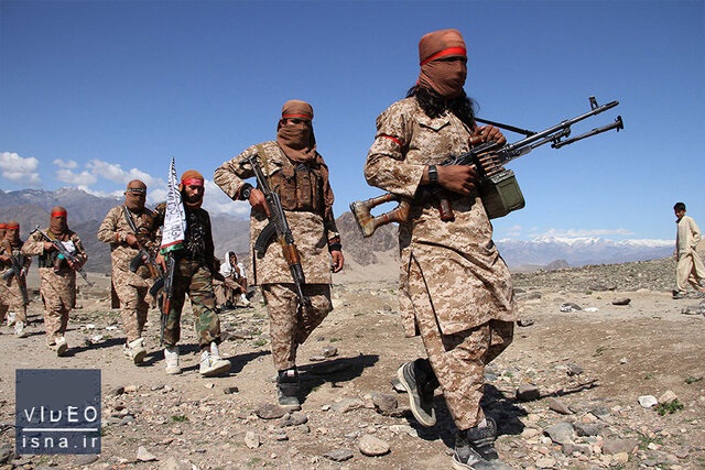  میدان هوایی قندوز به دست طالبان سقوط کرد/ ترور مدیر شبکه رادیویی و ربوده شدن یک خبرنگار افغان