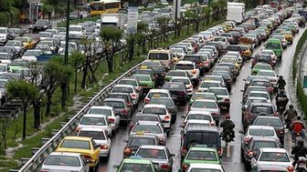 حجم بالای تردد در معابر پایتخت/ ترافیک سنگین در۳ معبر بزرگراهی