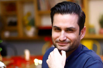 گردش پویا امینی و‌ همسرش 