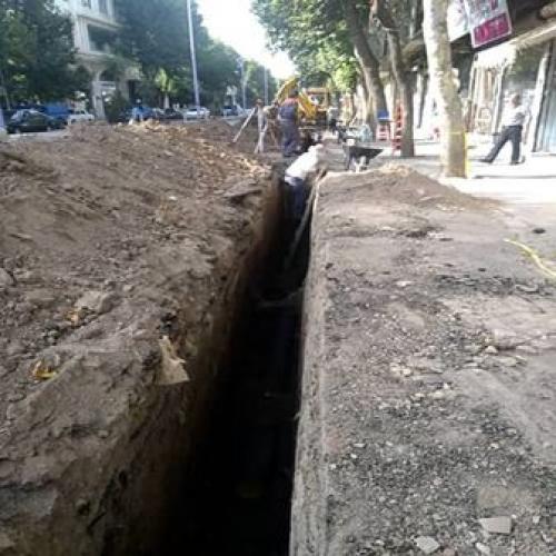 اجرای شبکه جمع آوری فاضلاب کوی زعفرانیه 