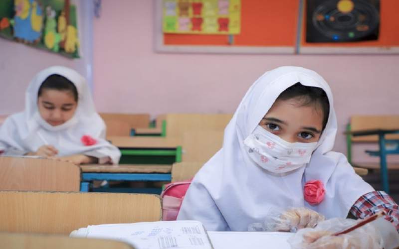تصمیم جدید درباره بازگشایی مدارس: حضور دانش‌آموزان ترکیبی می‌شود