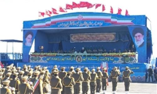 مراسم روز ارتش در جوار حرم امام خمینی(ره) آغاز شد