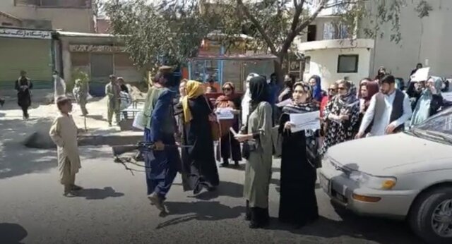  واکنش جبهه مقاومت افغانستان به اعتراضات علیه طالبان