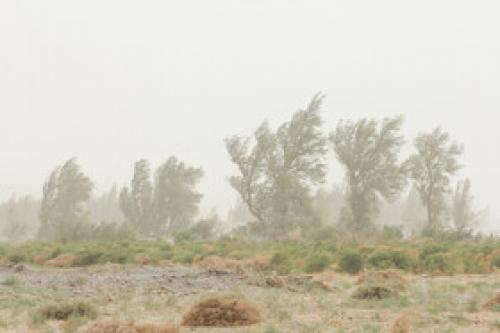 طوفان با سرعت ۱۰۸ کیلومتر در زابل