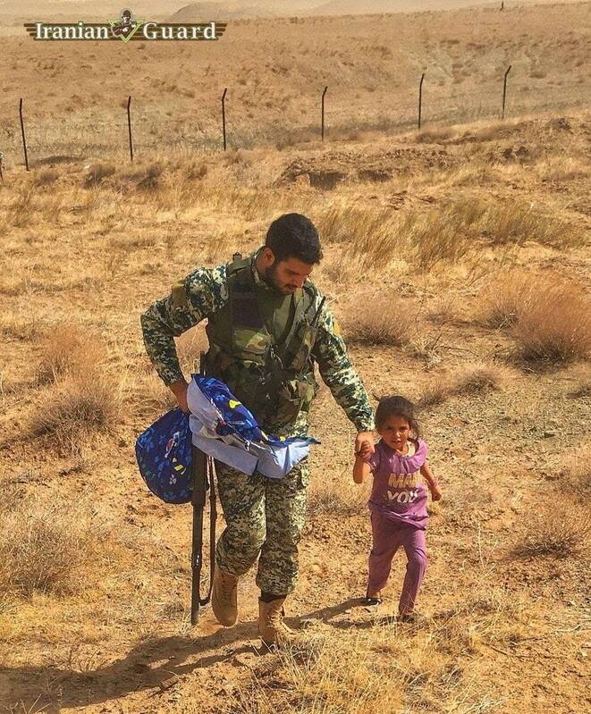  تصویری جالب از پناه آوردن کودک افغانستانی به ارتش ایران