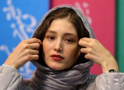 ژست خاص فرشته حسینی بازیگر سینما