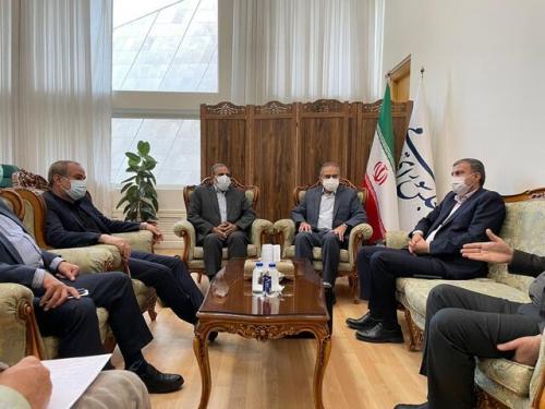 نشست معاون رییس جمهور با نمایندگان هرمزگان