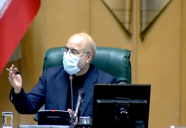 تصویب "طرح تسهیل صدور مجوزهای کسب و کار" منجر به حذف امضاهای طلایی می‌شود