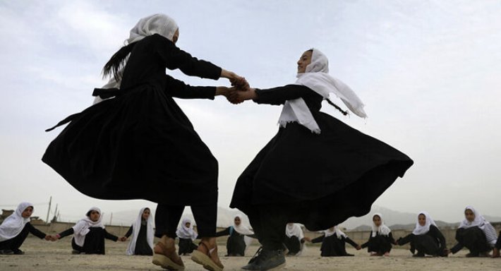 دانش‌آموزان دختر به‌زودی به‌مدارس بازمی‌گردند