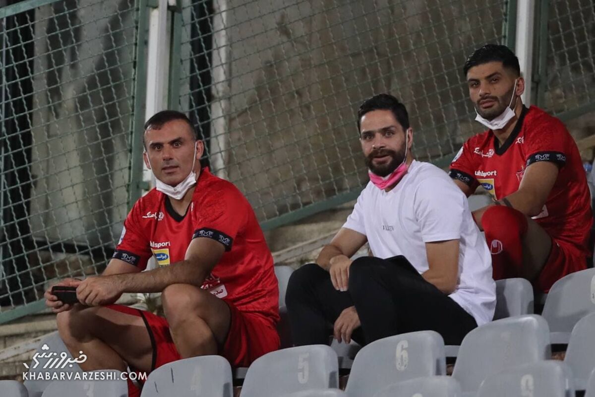 شوک خبری در اردوگاه پرسپولیس قبل از دیدار حساس/نیمکت نشینی ستاره جنجالی پرسپولیس قطعی شد
