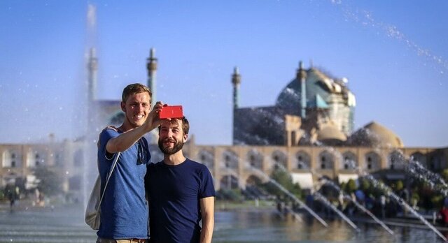  وعده ضرغامی درباره ویزای توریستی ایران