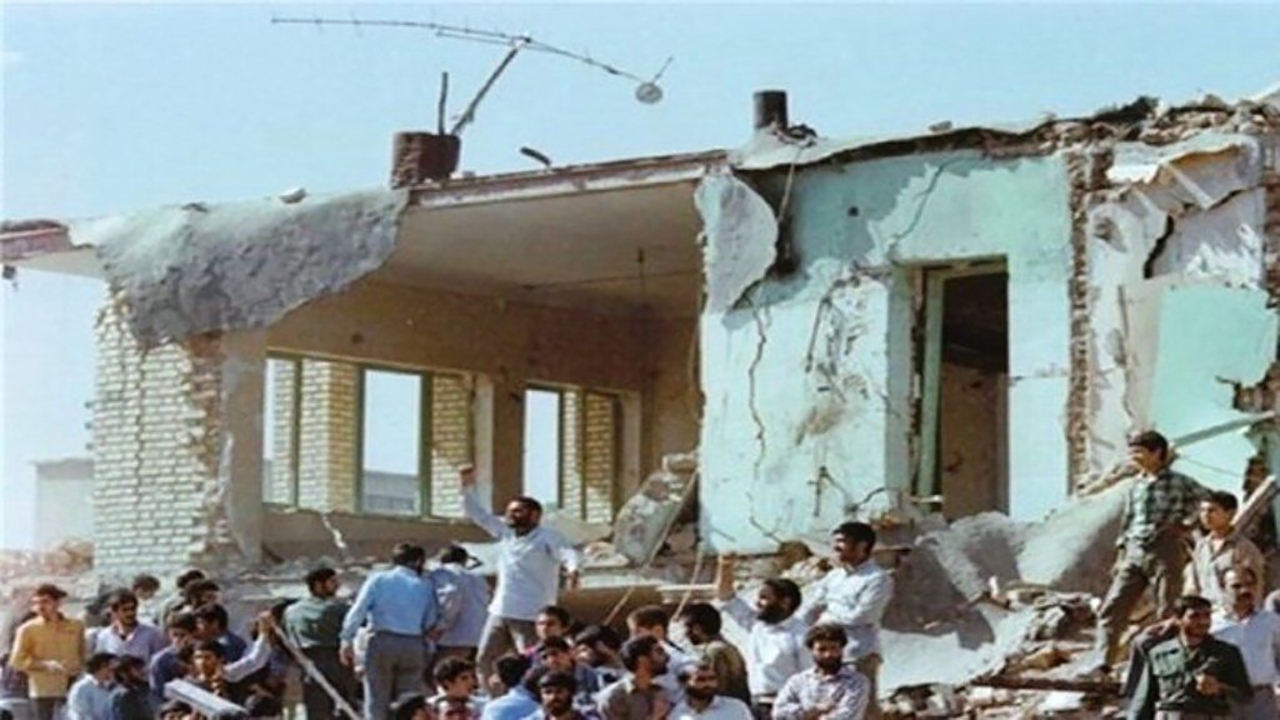 4 مهر روز ایستادگی مردم گیلانغرب در برابر دشمن متجاوز بعثی