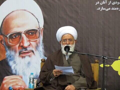 توصیف آیت‌الله رشاد از علامه حسن‌زاده آملی