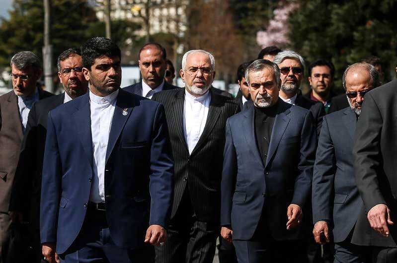 اعتراف مجدد ظریف و شعبده‌بازی بزک‌کنندگان برجام/ اصرار بانیان خسارت محض برجام به بازی در پازل آمریکا