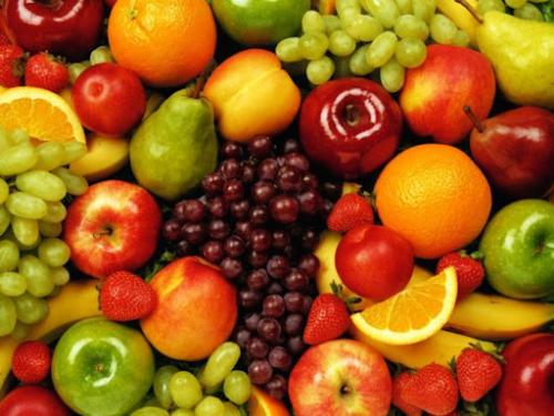 قیمت های برخی از اقلام میوه و صیفی در یک سال اخیر