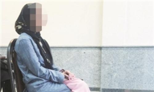 خانم دکتر‌ روی خاله سالخورده‌اش اسید پاشید / متهم زن: اسید پاشیدن به مدرک و سواد نیست!