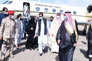 «عمران خان» وارد عربستان شد