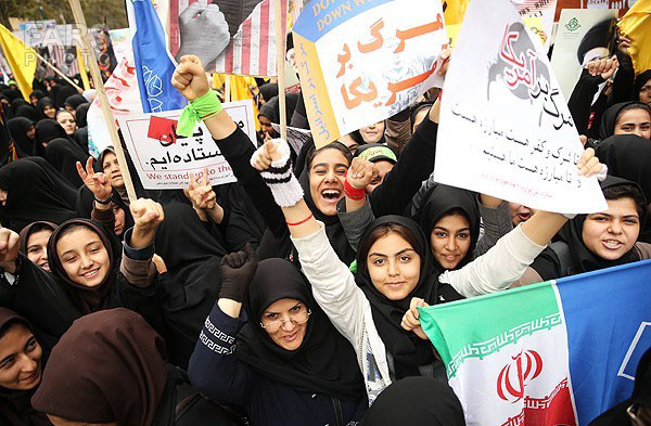  فیلم/ مراسم با شکوه ۱۳ آبان در تهران