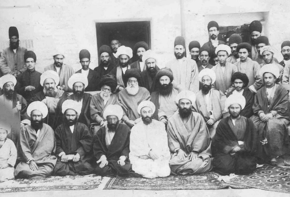  اسلام‌گرایان علیه مراجع تقلید