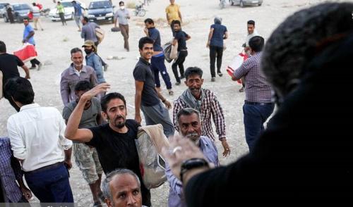  کمک رسانی هلال احمر به مناطق زلزله‌زده هرمزگان