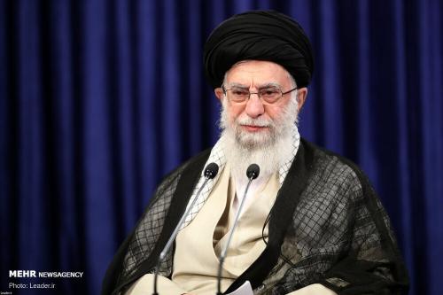 روایت رهبر انقلاب از خیانت برخی عناصر در دانشگاه‌ها