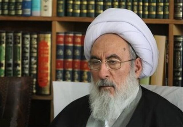  آیت الله مجتهد شبستری درگذشت